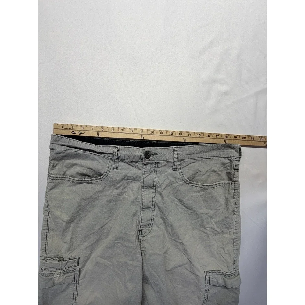Signature by Levi Strauss & Co Cargo Shorts Mens 40 Gray Ripstop Utility Pockets